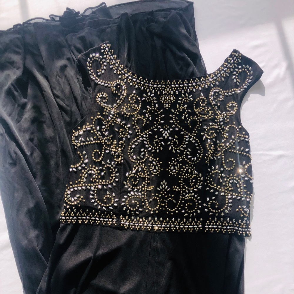 Dress - Picture 6 of 7